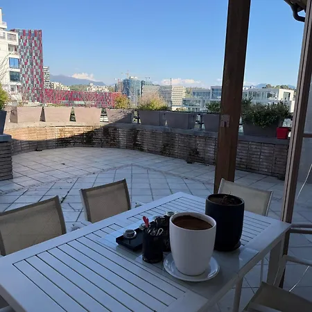 Golden Attico Blloku Apartament Tirana