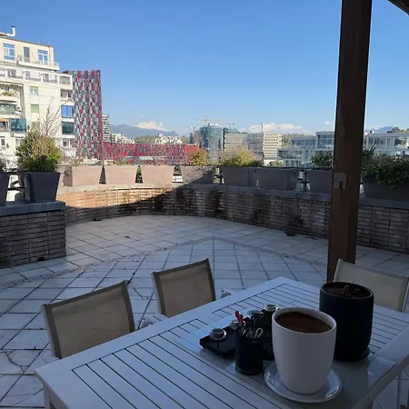 Apartament Golden Attico Blloku Tirana