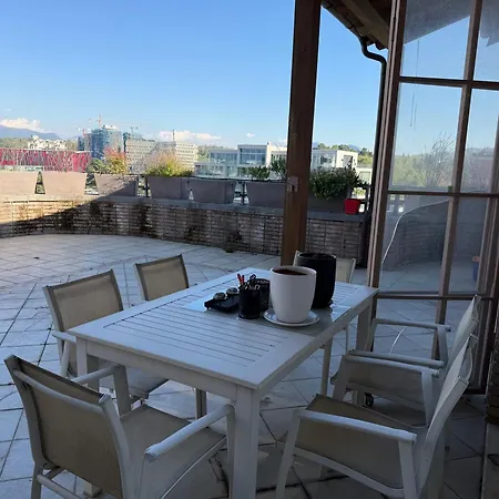 Golden Attico Blloku Apartamento Tirana
