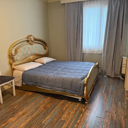 Apartamento Golden Attico Blloku Tirana